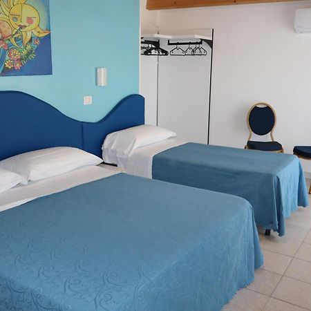 Hotel Albatros Roseto Degli Abruzzi Exterior photo